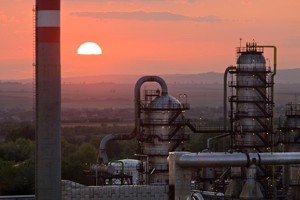 CLG previously revamped an HDS unit into a mild hydrocracker at MOL’s Danube refinery