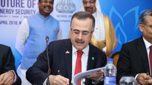 In April 2018, executives of Aramco and India&#x27;s Ratnagiri Refinery &amp; Petrochemicals - a joint venture of Indian Oil Corp, Hindustan Petroleum Corp and Bharat Petroleum Corp - signed a memorandum of understanding to take equal stakes in the project in Maharashtra state.