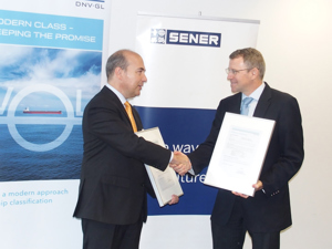 Mr. Rafael de Góngora, General Manager of Marine at SENER, receives the AiP from Mr. Lucas Ribeiro, DNV GL Area Manager Iberia & France.